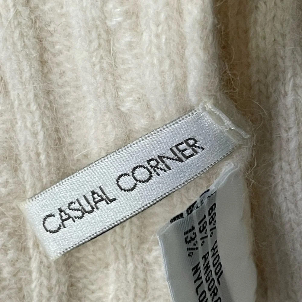 *Casual Corner Women's Cream Cable Knit Scarf with Fringes